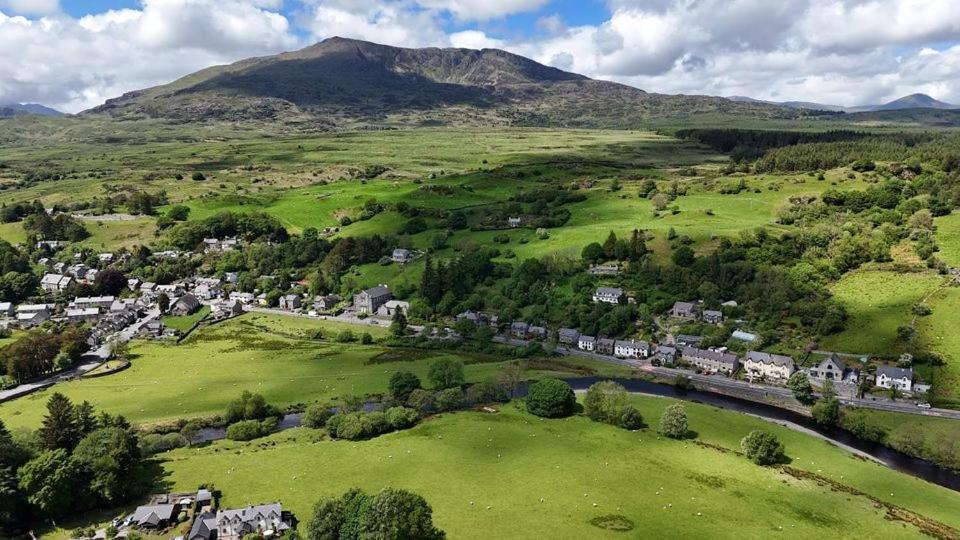 Elen'S Castle Hotel Dolwyddelan Екстер'єр фото